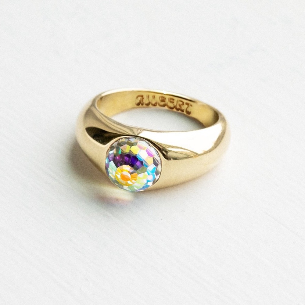 Gilbert the Disco Ring